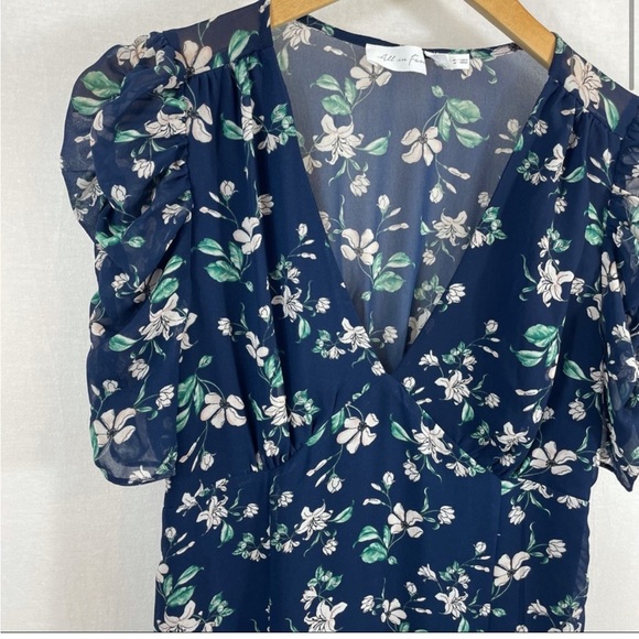 All in Favor Ruched Sleeve Deep V Floral Midi Dress - Picture 4 of 7